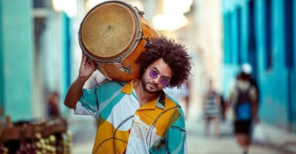 ARRESTATI NEGLI STATI UNITI DALL’ICE (Servizio di Immigrazione e Controllo delle Dogane) due giovani musicisti cubani residenti negli USA